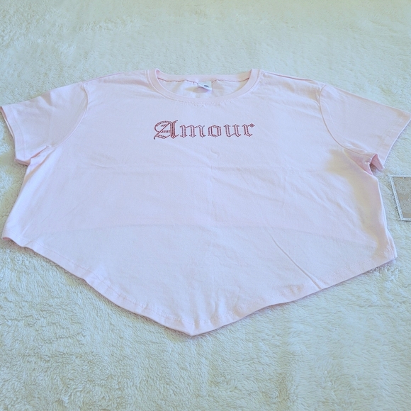 La Luna🌙 "Amour"♥️ Rhinestone Tee👕 - NWT - Picture 12 of 14